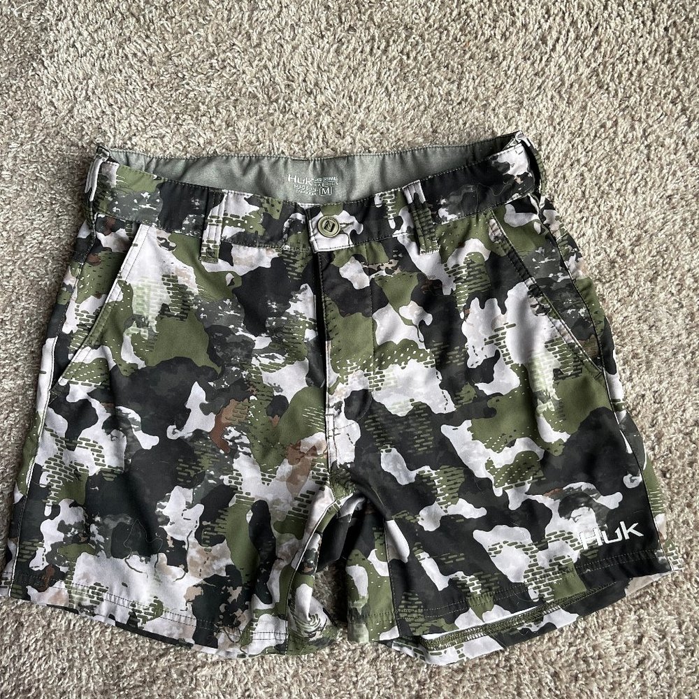 HUK - Green Camo Shorts (Medium)